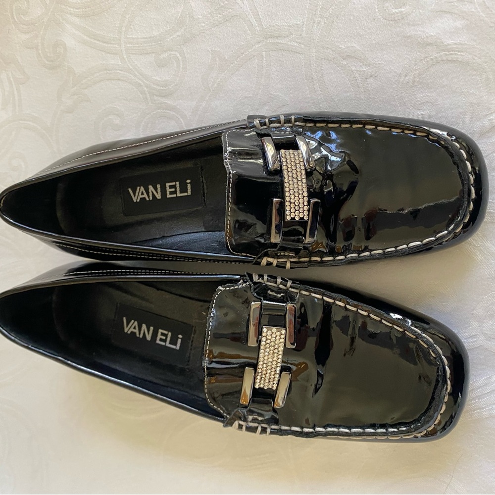 Size 5. Van Eli loafers. Black patent leather.